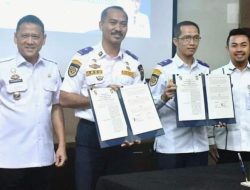 Kadishub Kampar Dampingi PJ Bupati Saat Tandatangani MoU Bersama Pemko Pekanbaru Perkuat Sinergitas dan Kerja Sama
