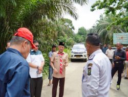 Kadishub Kampar Dampingi Bupati Kampar Tinjau Langsung Lokasi Tragedi Maut di Siabu