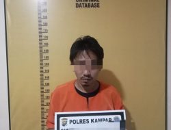 Rumah Warga Desa Pulau Jambu Diobrak Abrik Satnarkoba Polres Kampar 