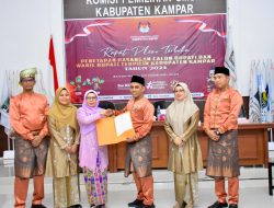 Hari Jadi Kampar ke 75, KPU Kampar Tetapkan Ahmad Yuzar dan Misharti Sebagai Calon Bupati dan Wakil Bupati Terpilih
