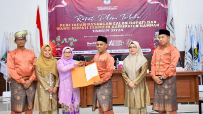 Hari Jadi Kampar ke 75, KPU Kampar Tetapkan Ahmad Yuzar dan Misharti Sebagai Calon Bupati dan Wakil Bupati Terpilih