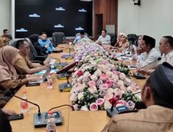Terancam Dirumahkan, Forum Honorer R2 dan R3 Sampaikan Keluhan ke DPRD Kampar