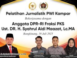 PWI Kampar Gandeng Anggota DPR RI Laksanakan Pelatihan Jurnalistik