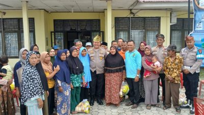 Jumat Berkah, Polsek Kampar Berbagi Rizki Kepada Warga Yang Kurang Mampu