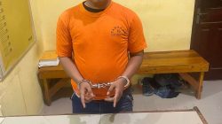 Polisi Obok-Obok Rumah Pengedar Sabu-Sabu di Desa Simalinyang 