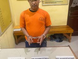 Polisi Obok-Obok Rumah Pengedar Sabu-Sabu di Desa Simalinyang 