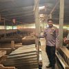 Tingkatkan Ekonomi Masyarakat Melalui Program Bebek Bertelur, Polsek Tambang Cek Peternak di Desa Koto Perambahan 