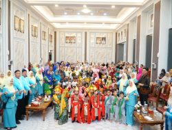 Komitmen Wujudkan Generasi Hebat Indonesia Kuat, Bunda Paud Kampar Peringati HAN 2026